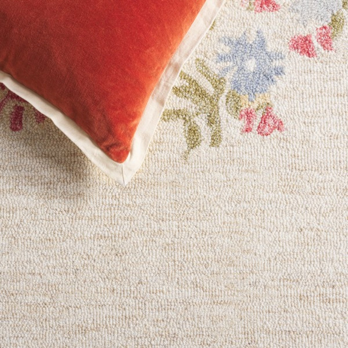 Designteppich Edelweiss – Wohnzimmer dunkel